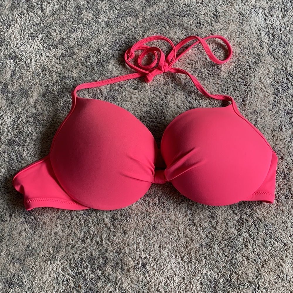 PINK Victoria’s Secret Pink Bikini Top size M